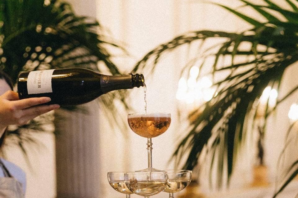 Service champagne en cascade