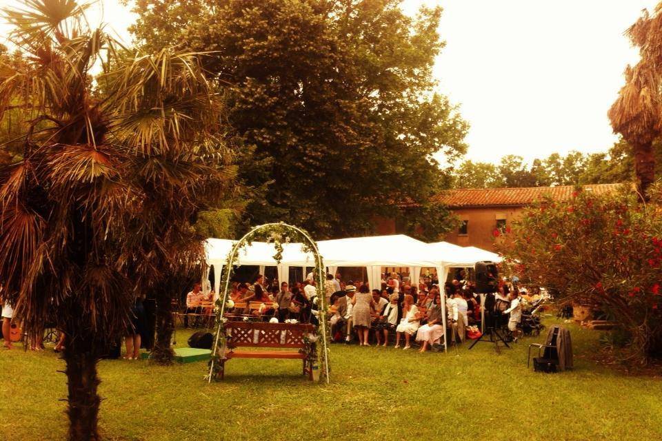 Cérémonie dans le parc