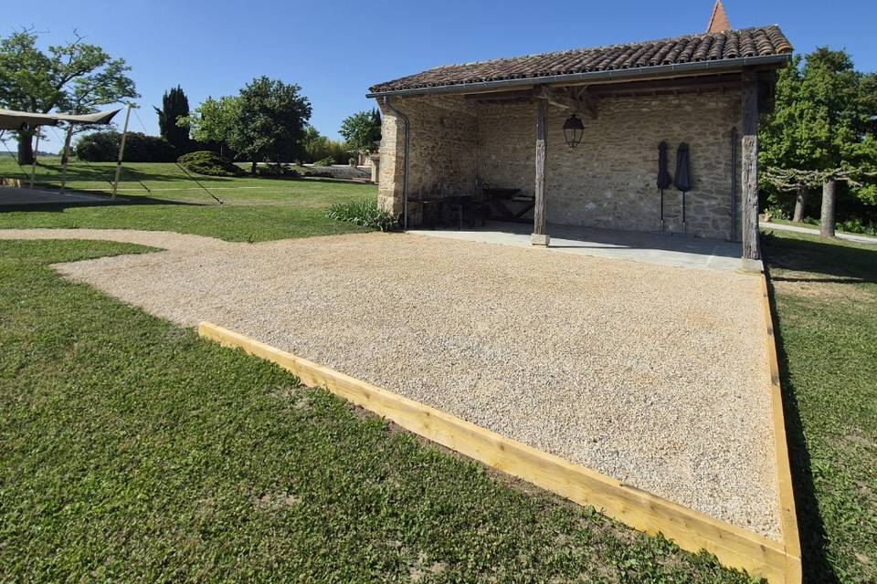 Grange et piste de danse