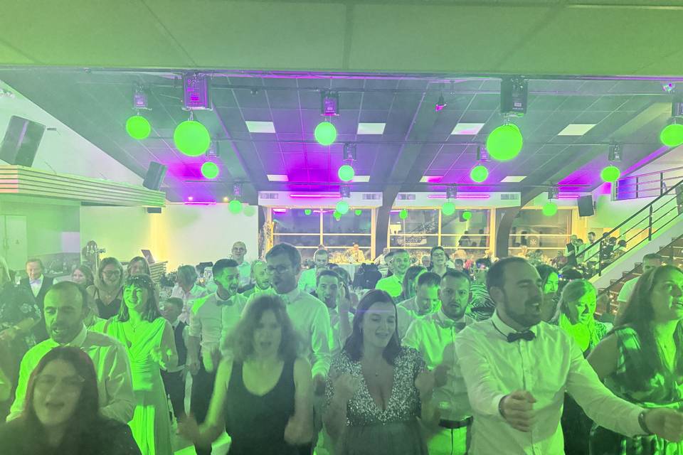 Mariage en Discotheque