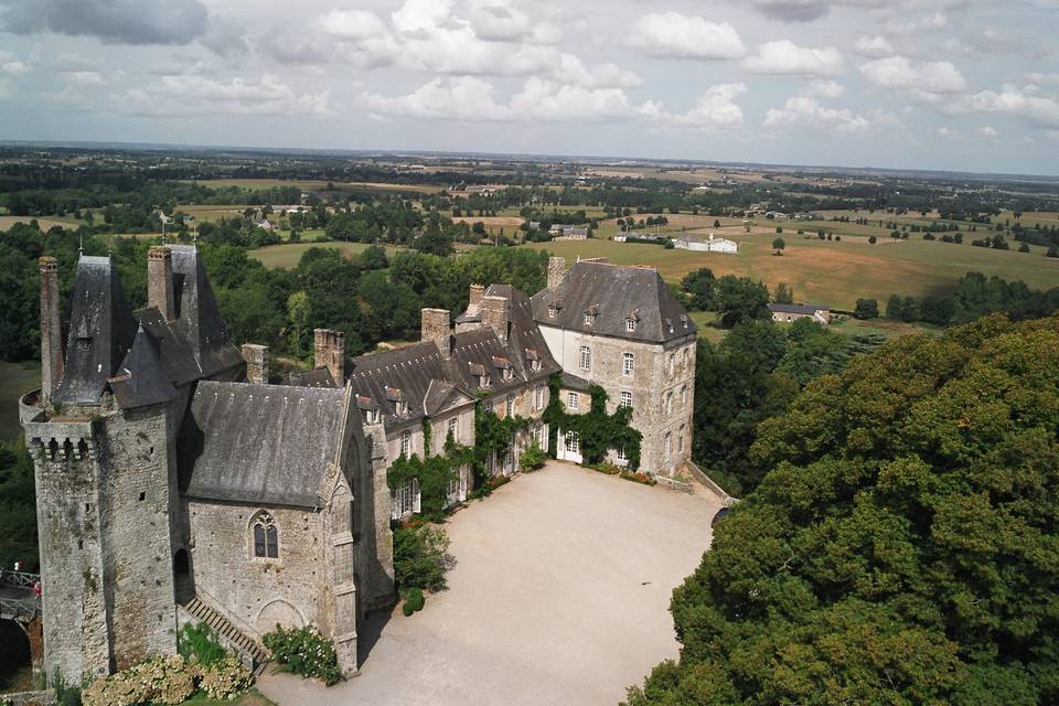 Chateau de montmuran