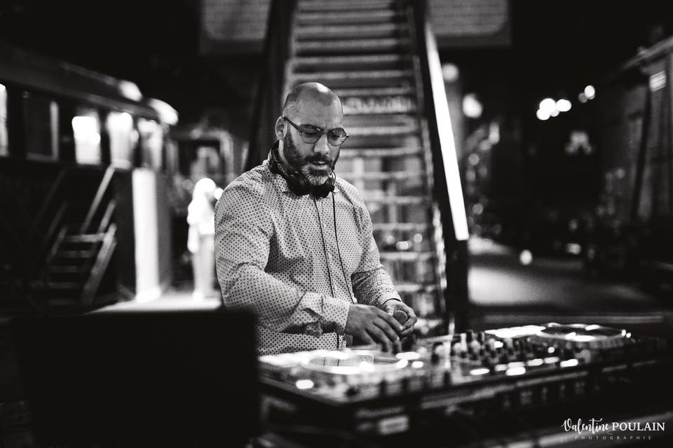 Set Dj