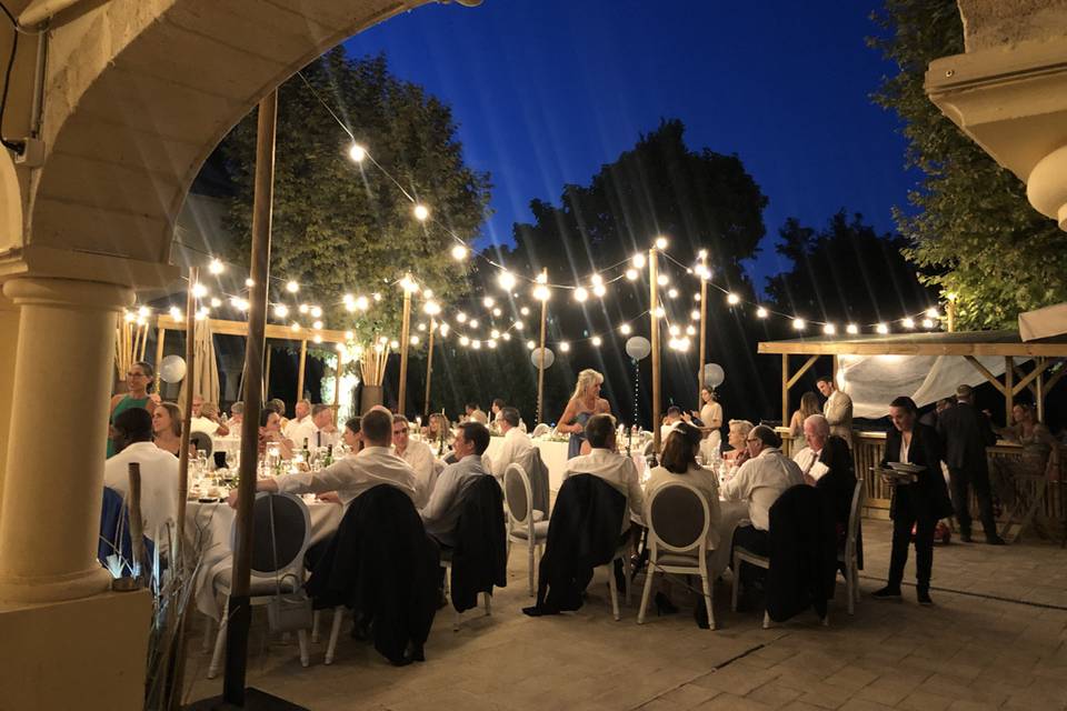 Dîner en extérieur