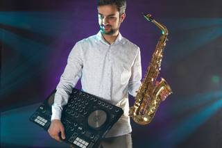Arsen - DJ/Saxophoniste