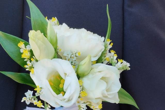Mariage château : boutonnière