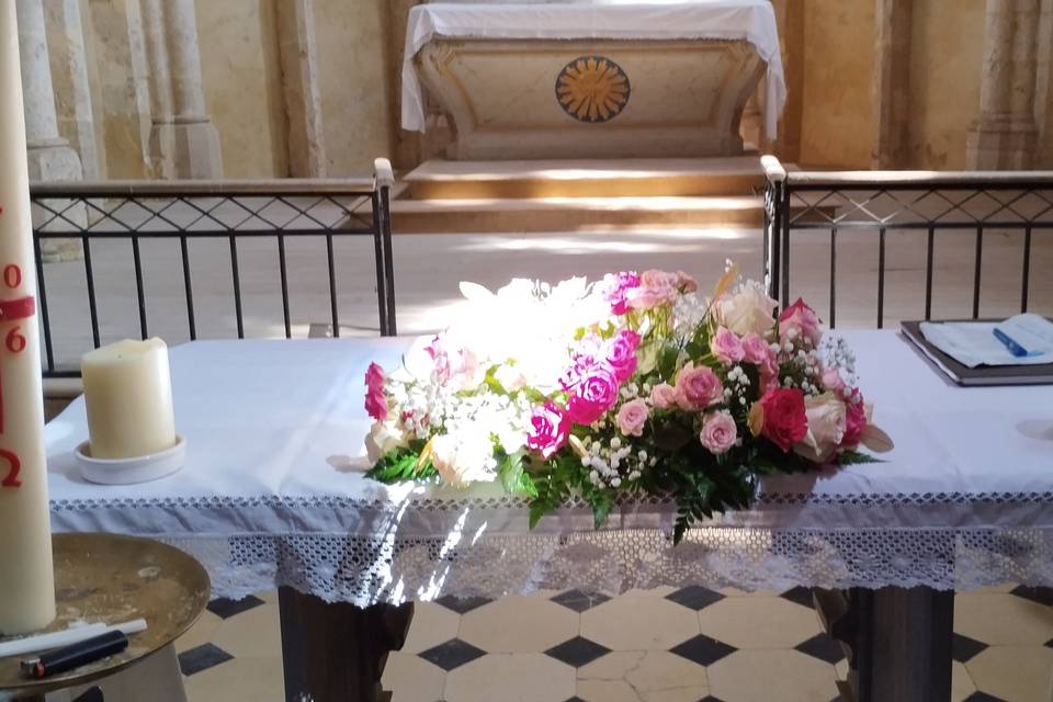 Mariage rose et doré :autel