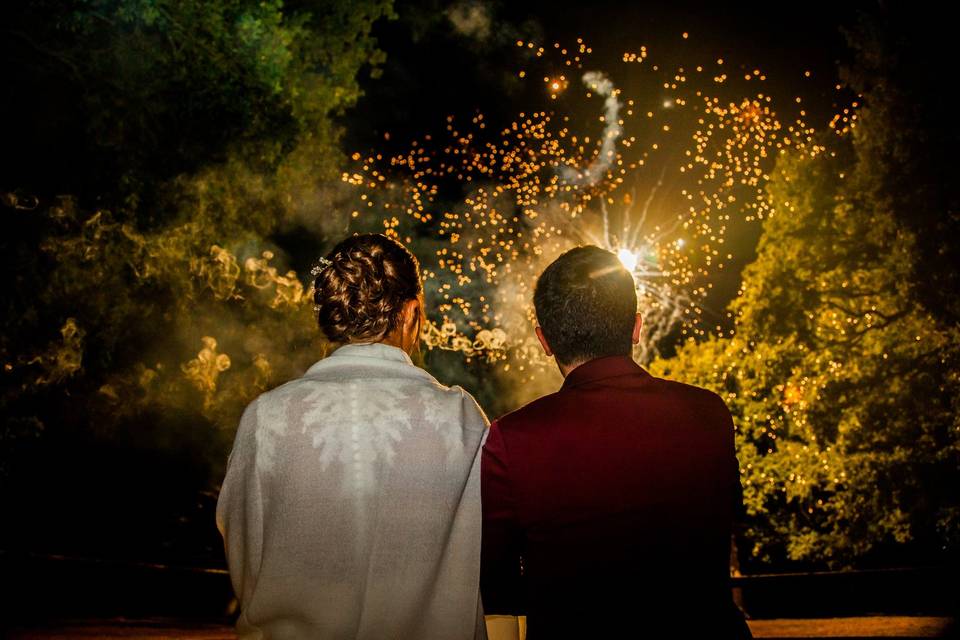 Un feu d'artifice nocturne