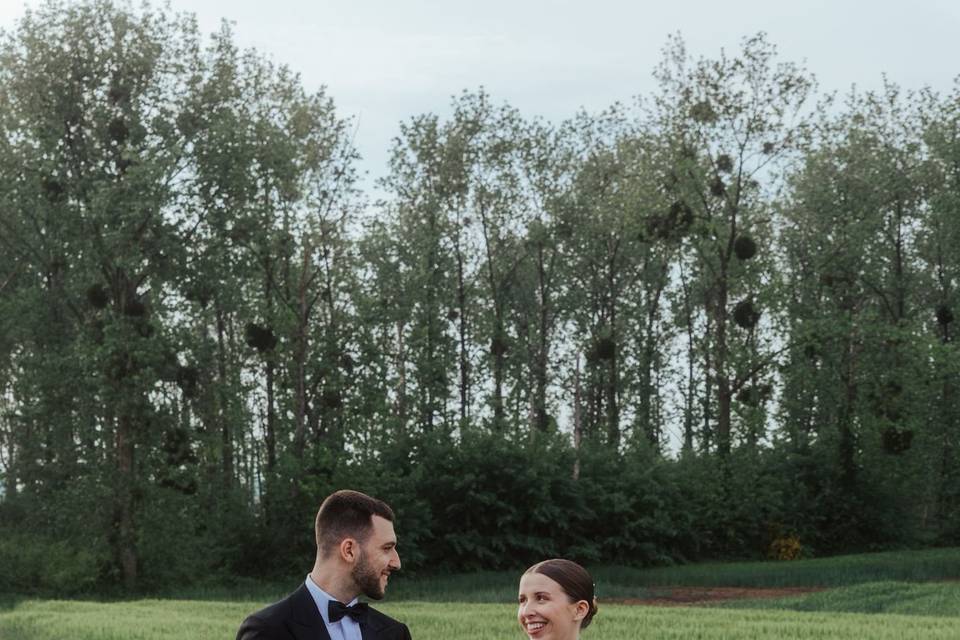 Mariage champs balade
