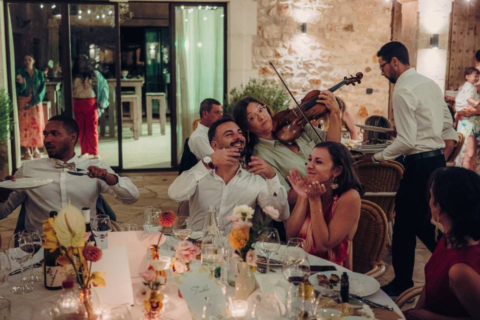 Diner mariage violon