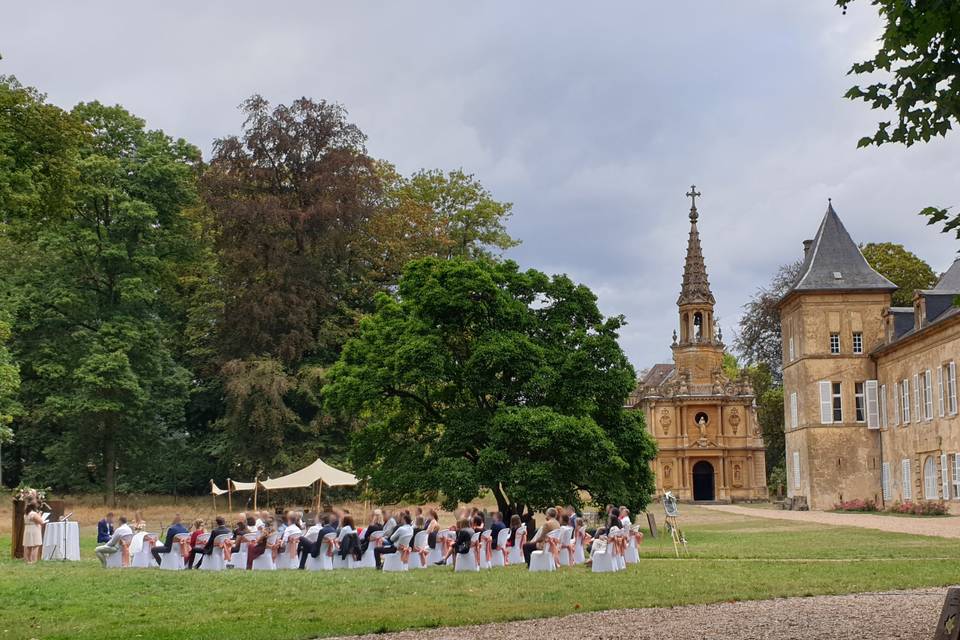 Vue depuis allée centrale