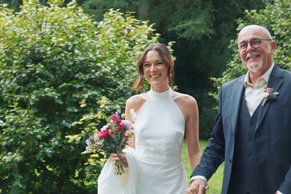 Le père découvre la mariée