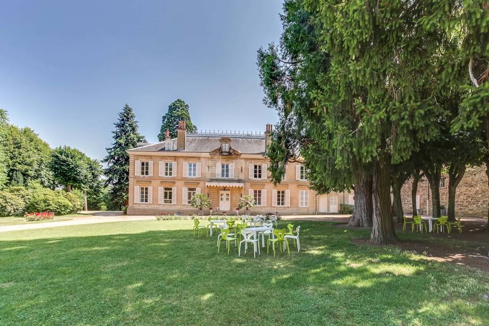 Vue du château côté orangerie