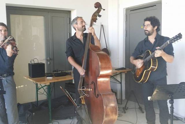 En trio