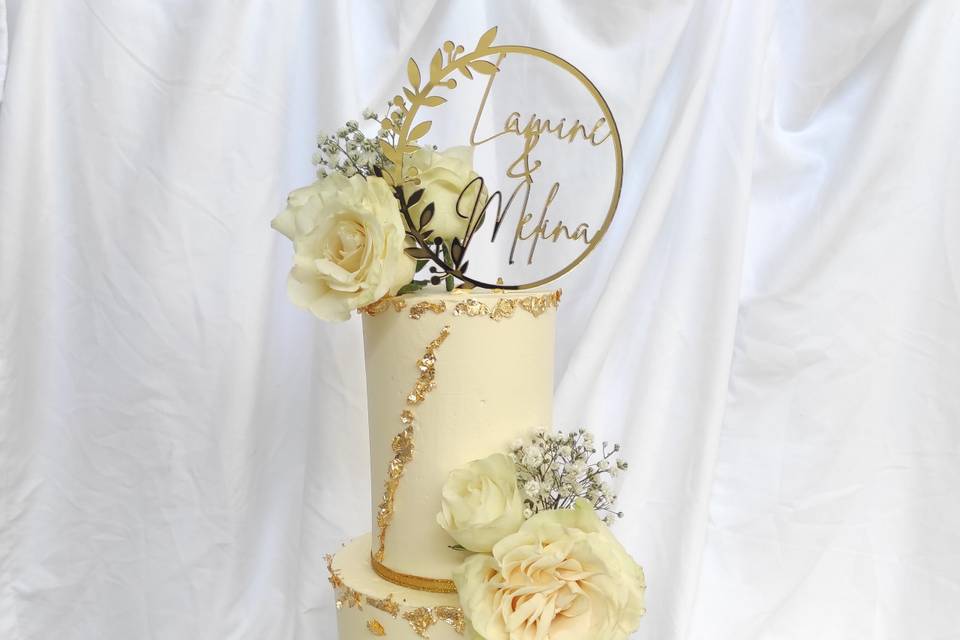 Wedding cake blanc et or