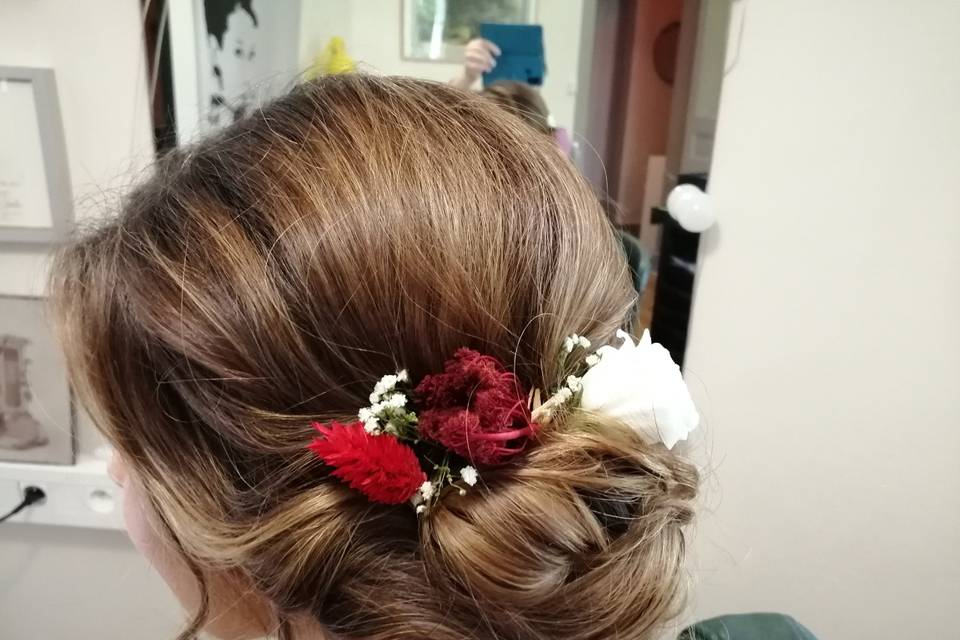 Coiffure attachee cote 23