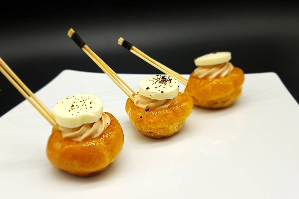 Choux au foie gras maison