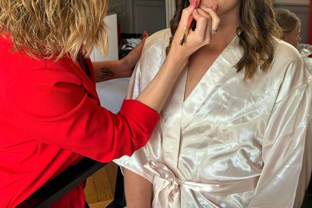 Julie make up