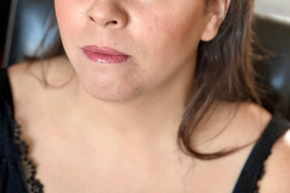 Julie make up