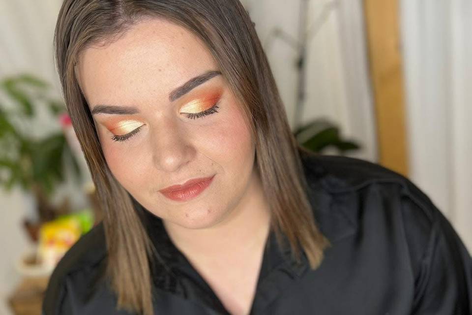 Julie make up