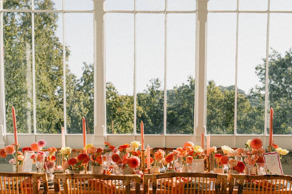 Table orangé