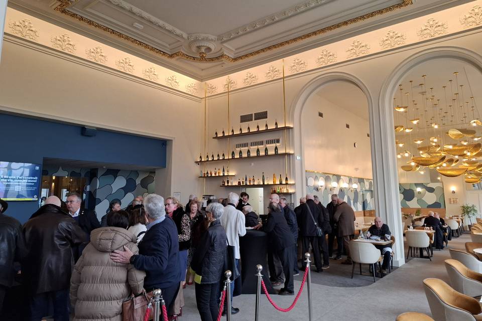 Lounge et restaurant