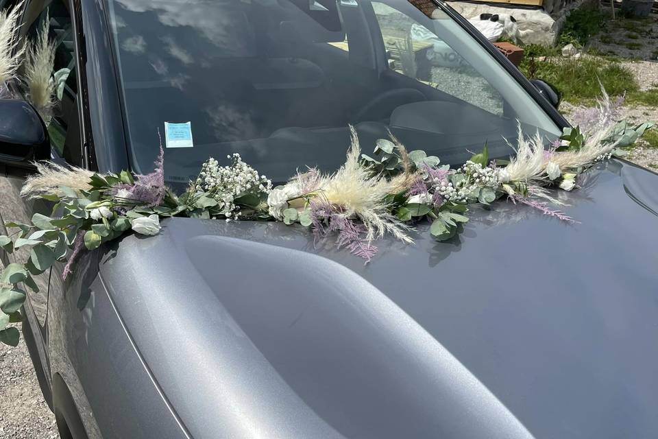 Floraison voiture des mariés