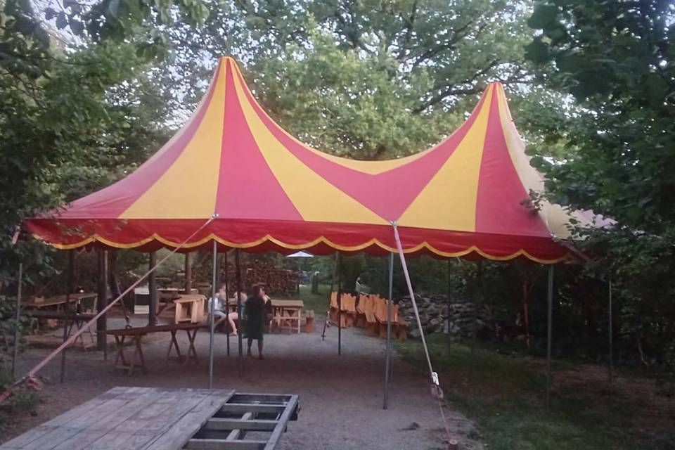 Chapiteau 5/10