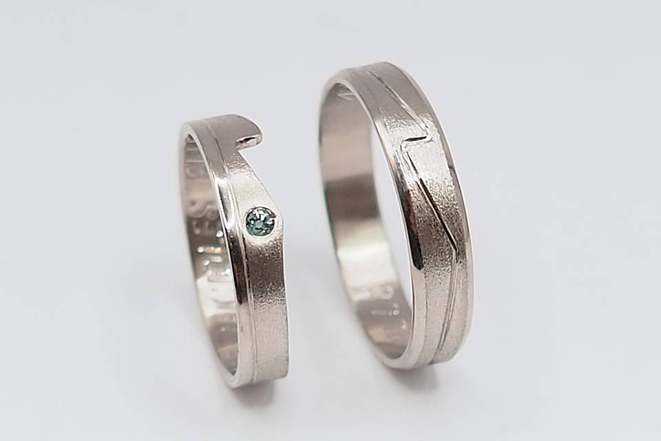 Alliances diamant bleue