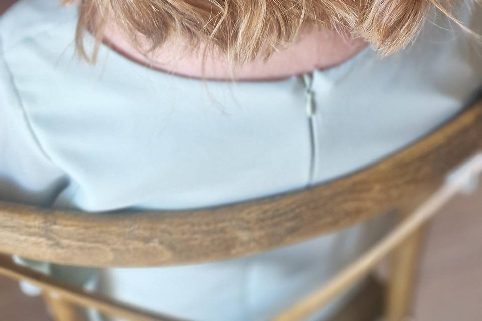 Demi attache cheveux court