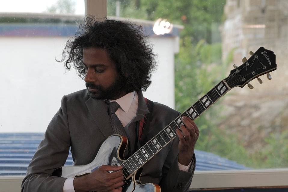 Velvet Note - Guitariste.2