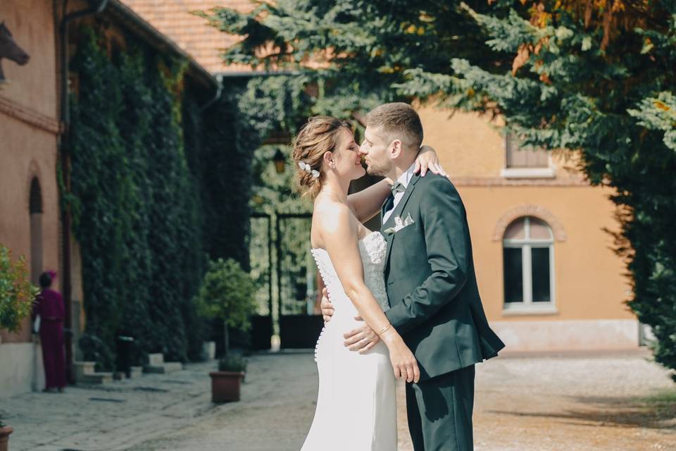 Couple regard chateau italie