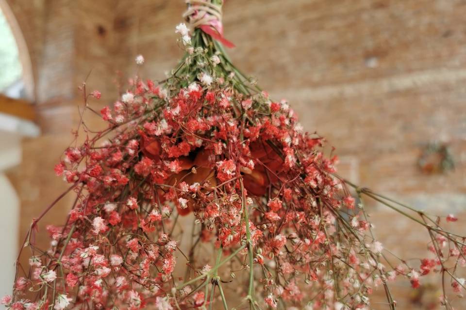 Bouquet suspension