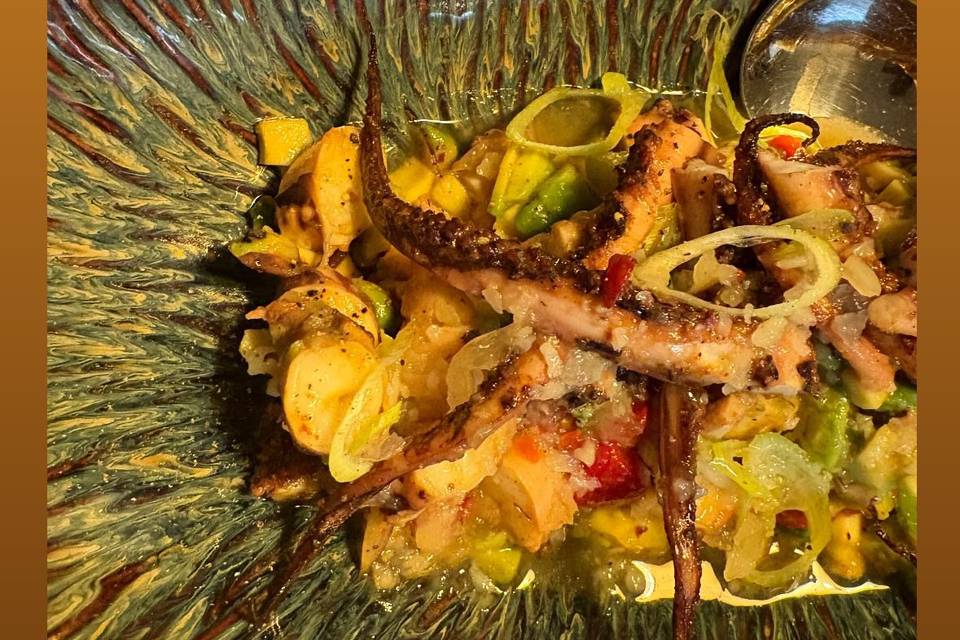Salade exotique de poulpes