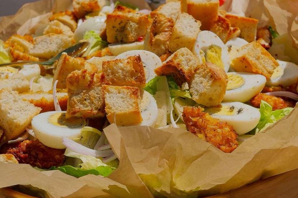 Cesar salad’ buffet