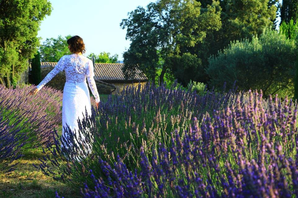 Zélia Sur La Terre Comme Au Ciel