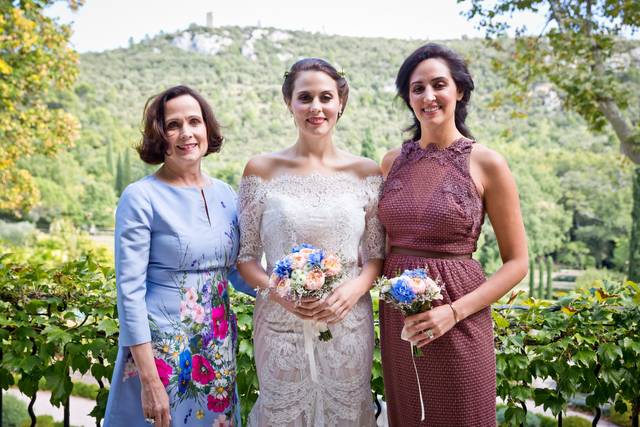 La mère et sœur de la mariée