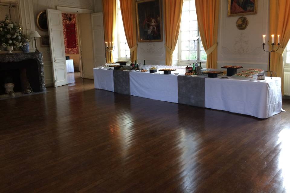 Grand salon pour cocktail