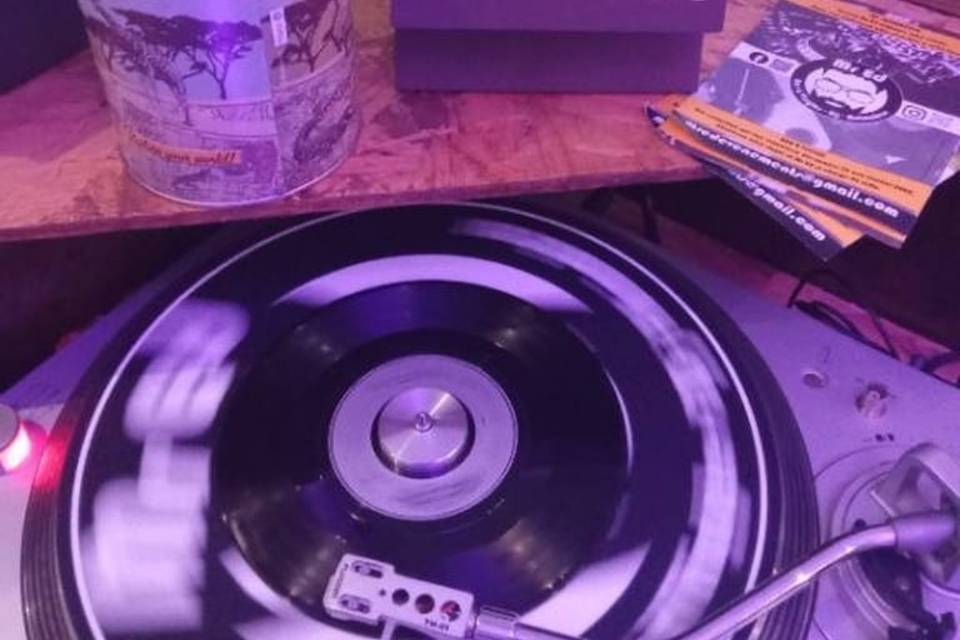 Bar à Vinyles