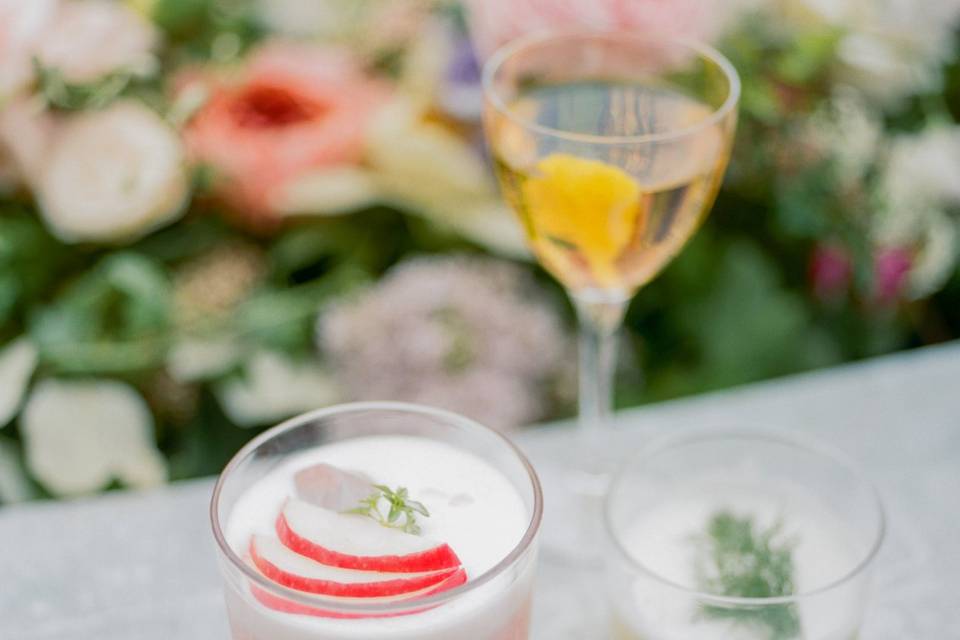 Cocktail Bride and groom