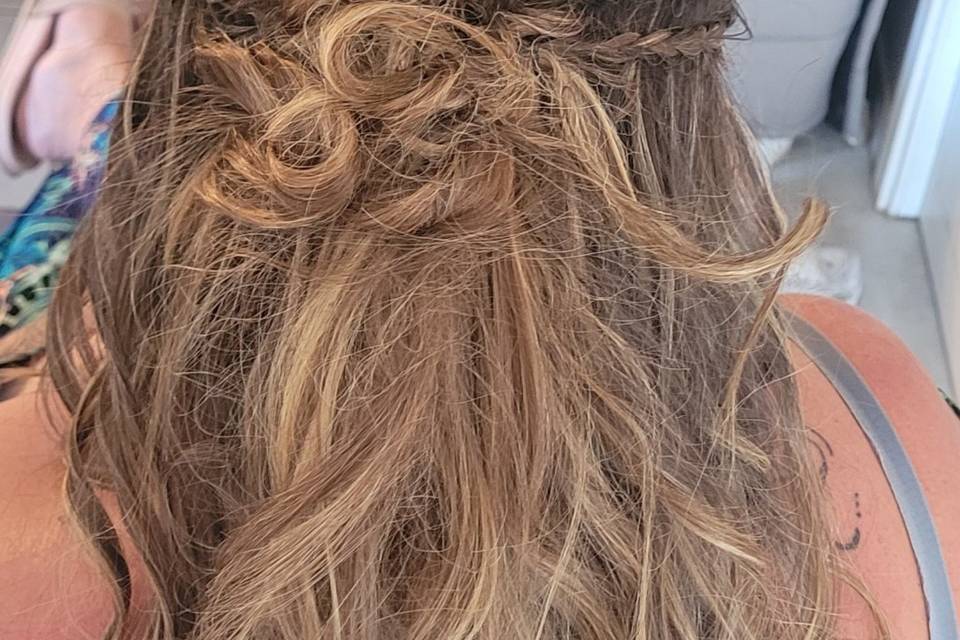 Coiffure demoiselle d'honneur