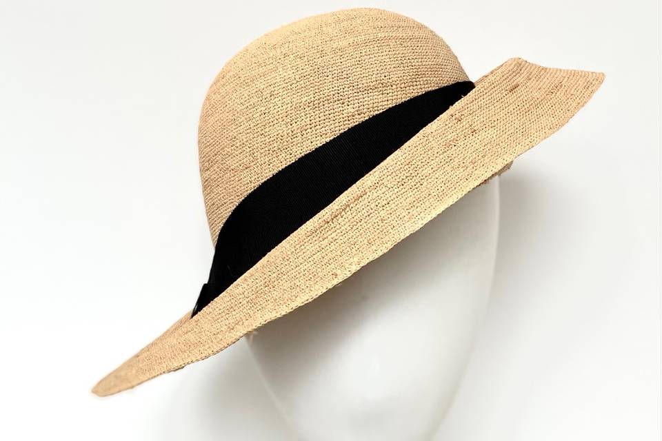 Capeline asymétrique naturelle