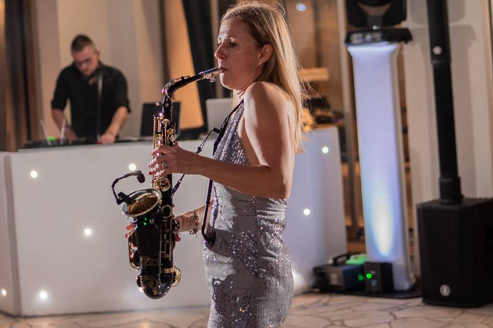 Elena Gautier - Sax and Voice