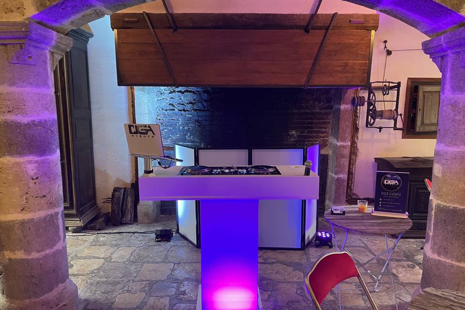 Dj booth chateau