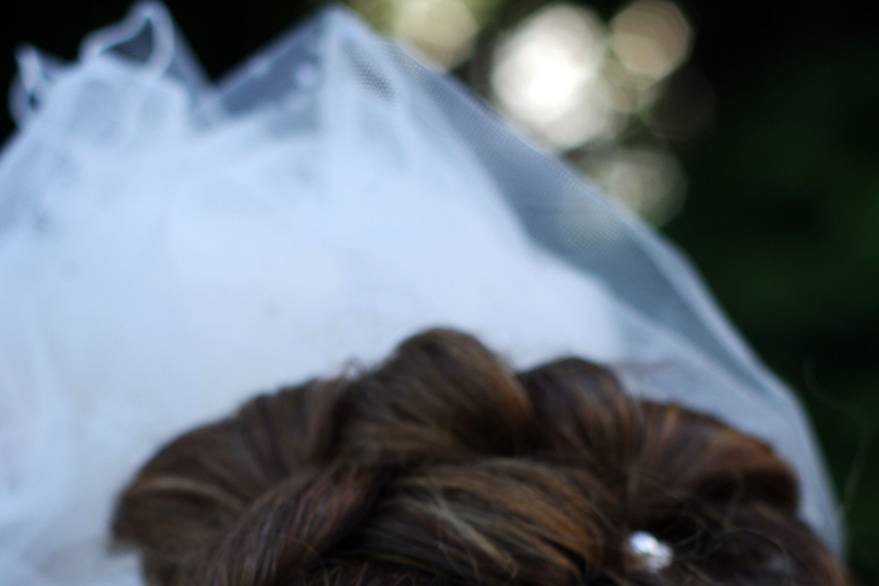 Coiffure avec bijoux de cheveux