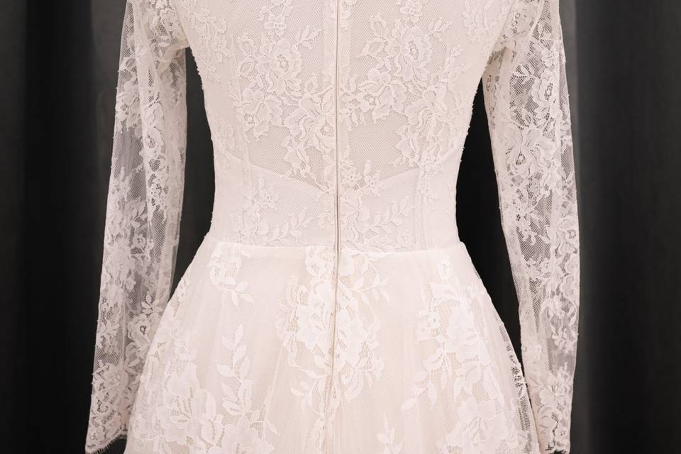Robe manches longues ajustée, vue de dos