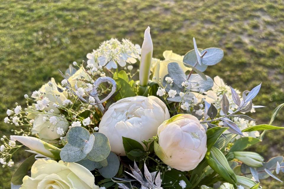 Composition blanc et argent