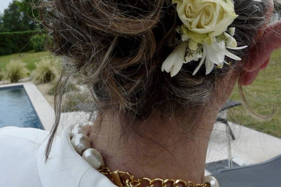 Peigne en fleurs fraîches