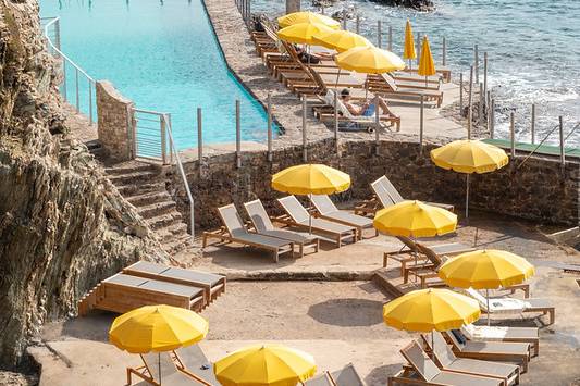 Plage privée piscine
