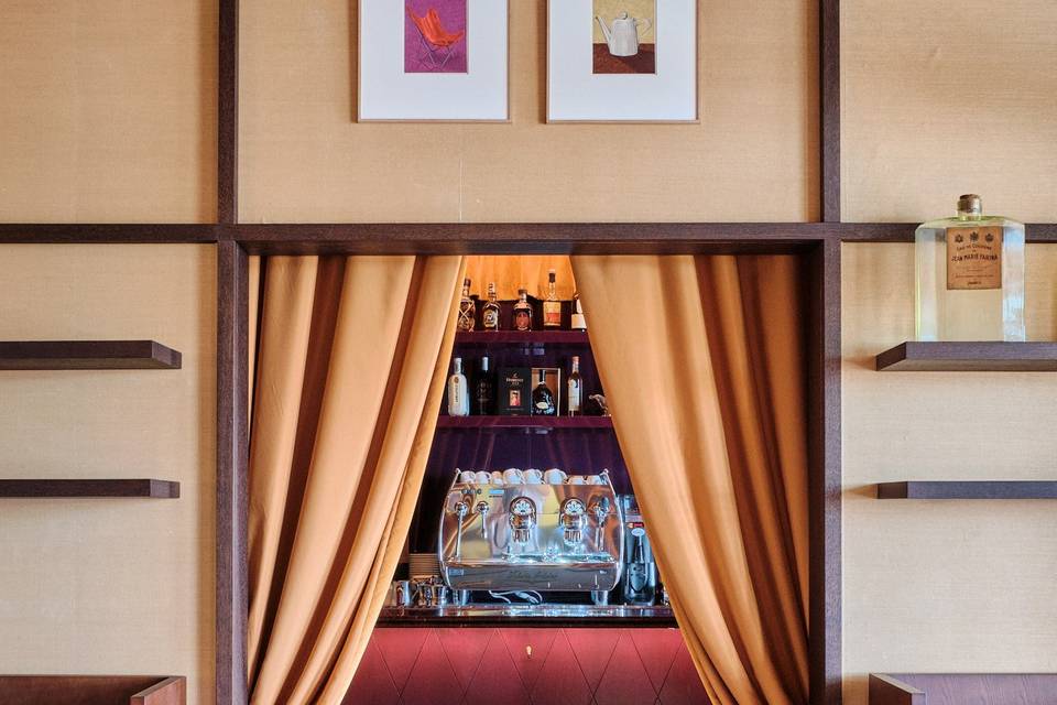Pocket Bar