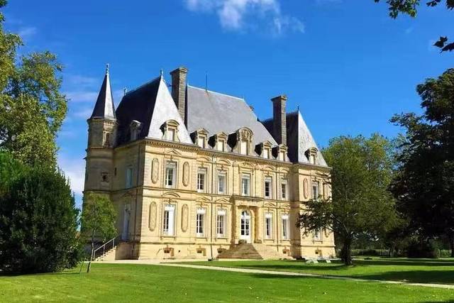 Château Rousseau de Sipian